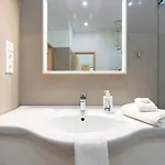 W - Danube & Parliament View - Sleeps 4 Apartment