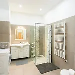 Apartment W - Danube & Parliament View - Sleeps 4 Budapest