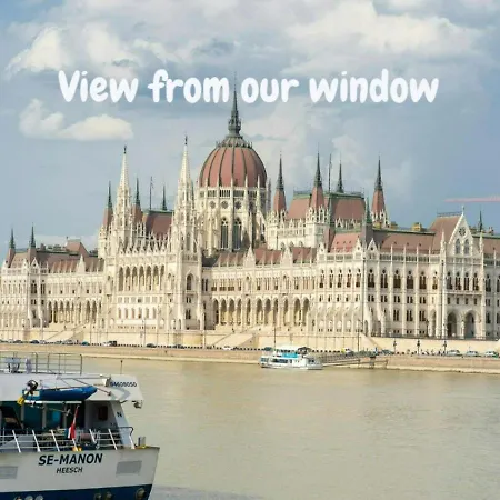 W - Danube & Parliament View - Sleeps 4 Apartment