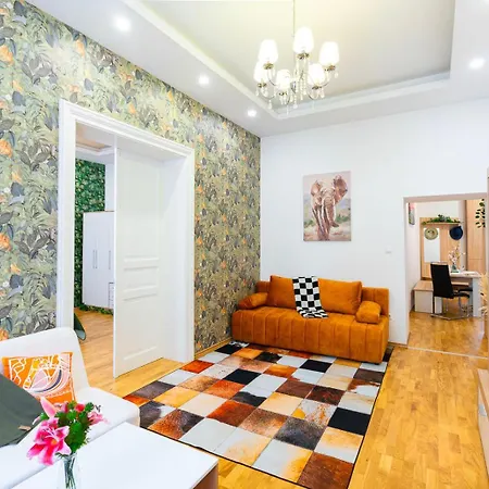 W - Danube & Parliament View - Sleeps 4 بودابست