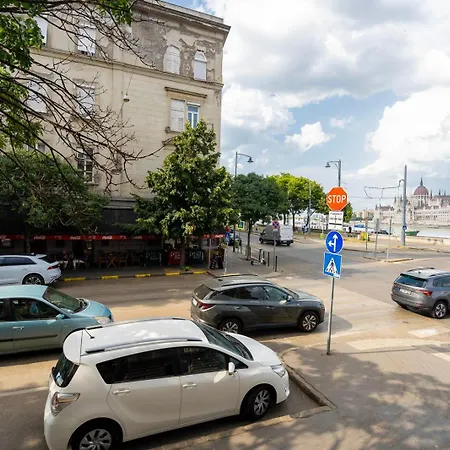 Apartmán W - Danube & Parliament View - Sleeps 4